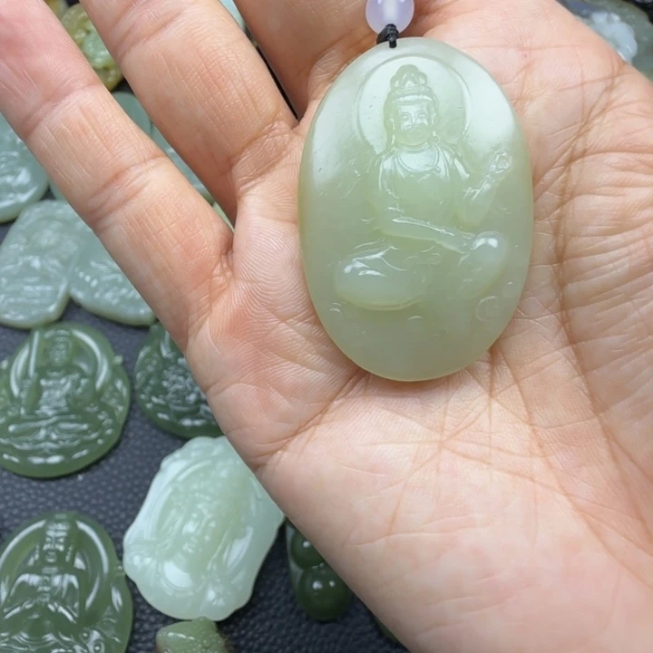 和田玉未镶嵌珠宝奇石