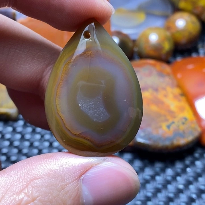 玛瑙/玉髓颈饰未镶嵌