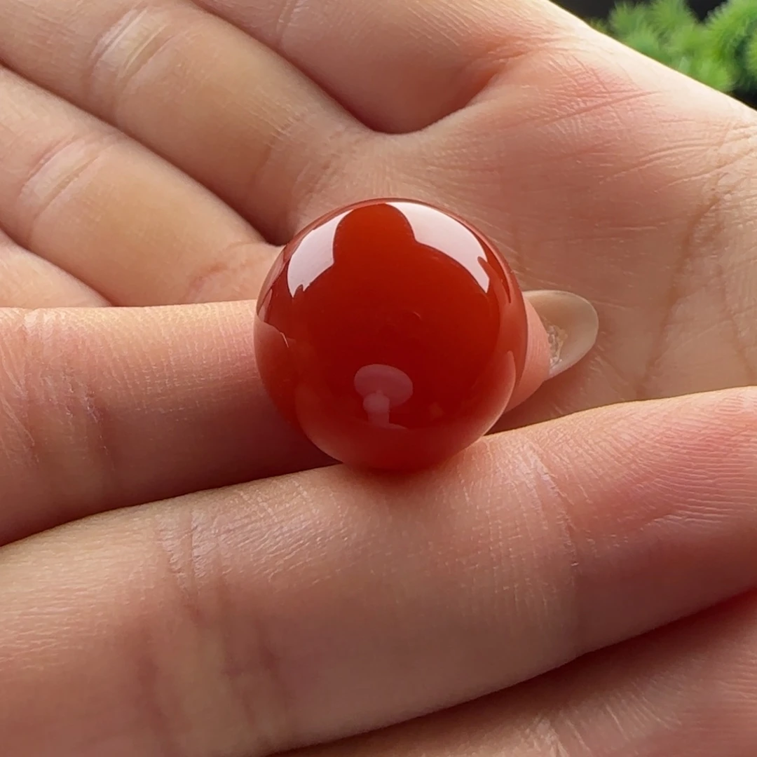 南红玛瑙未镶嵌圆珠16.5，有孔裂