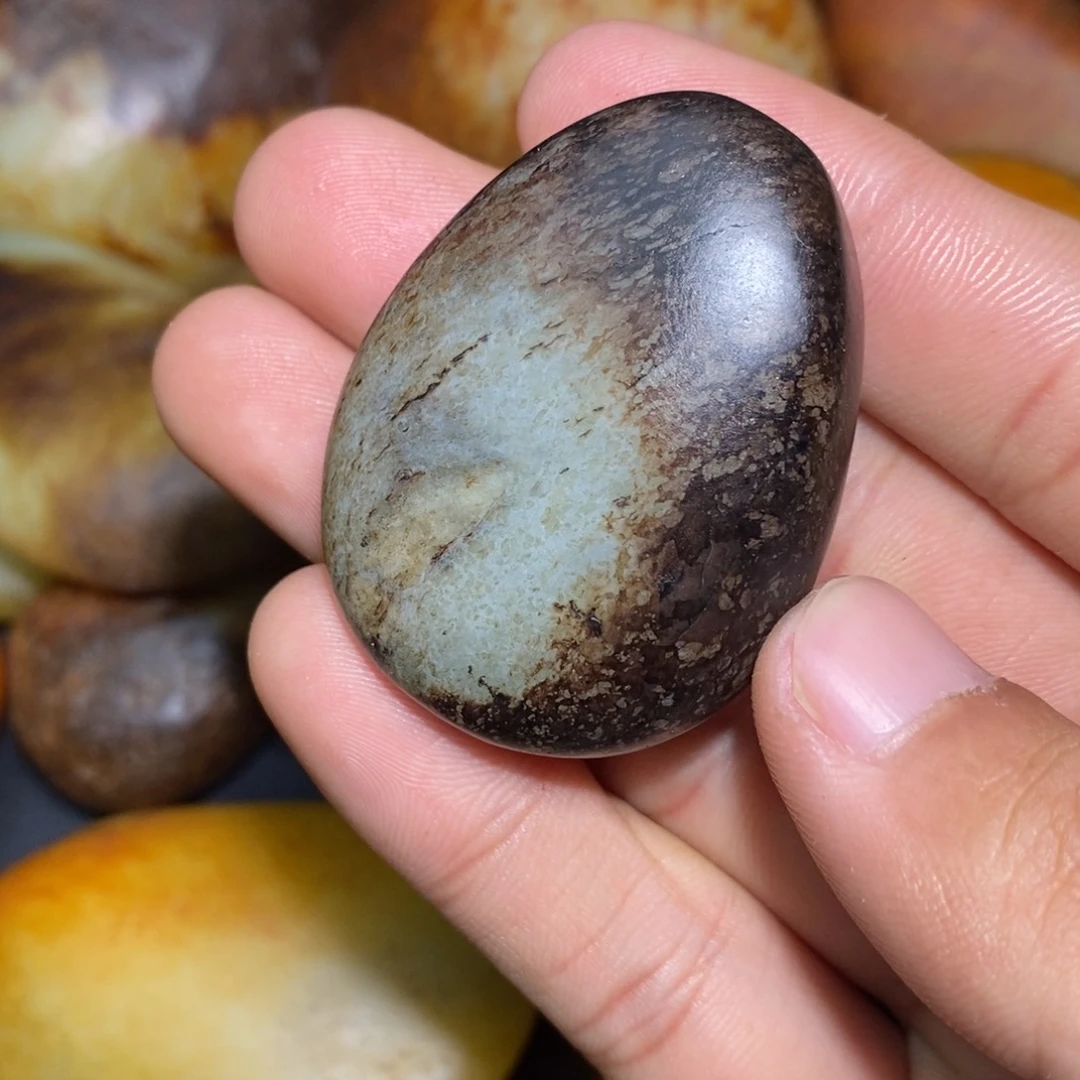 和田玉未镶嵌珠宝奇石