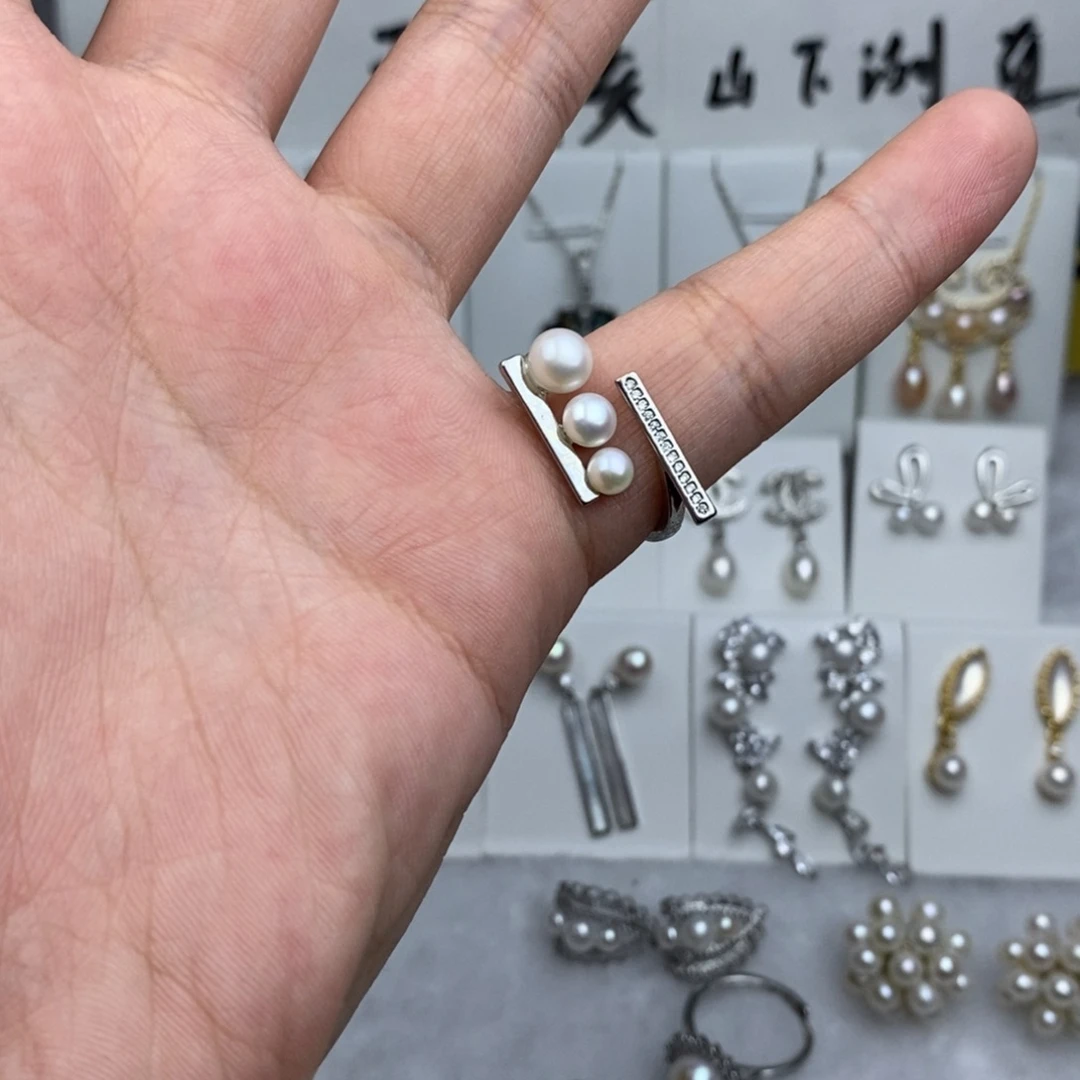 未镶嵌耳饰淡水珍珠