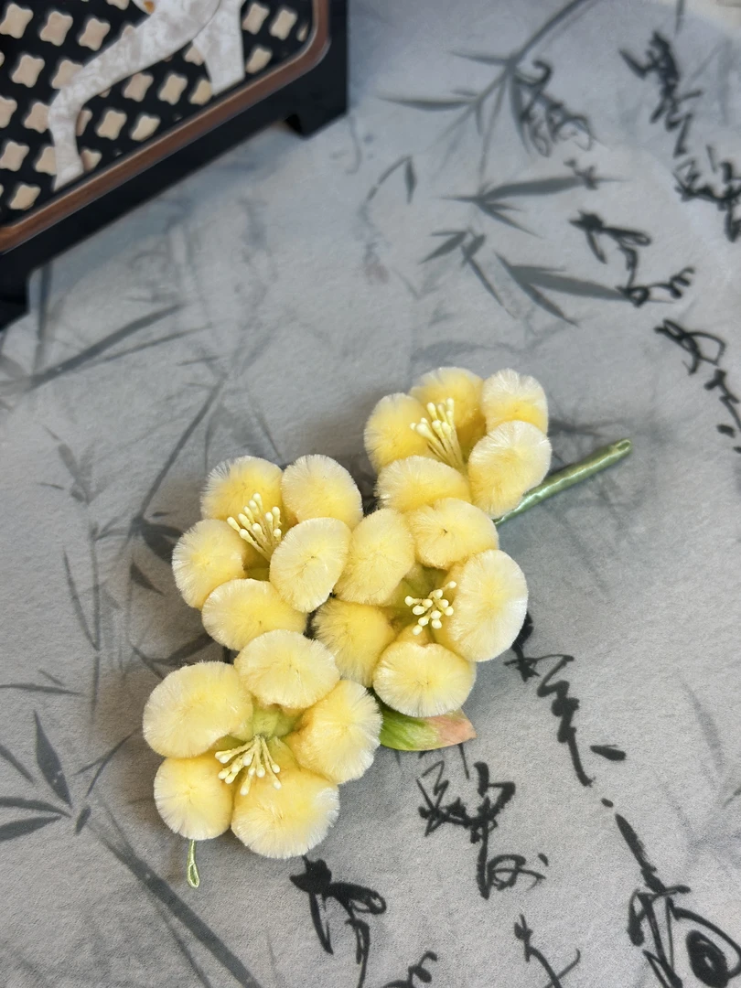 非遗桑蚕丝纯手工绒花发饰汉服头饰黄色小胖绒