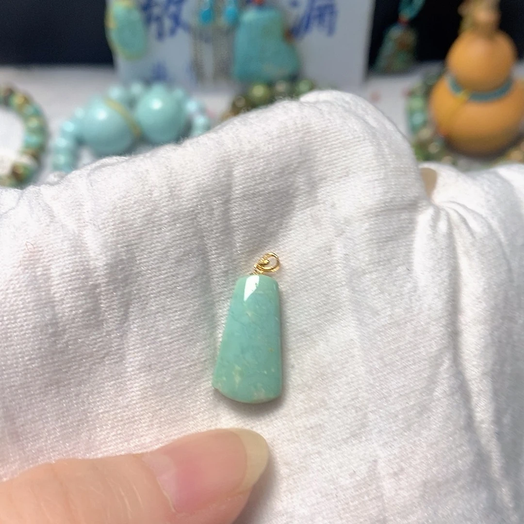 绿松石18K金镶嵌珠宝奇石