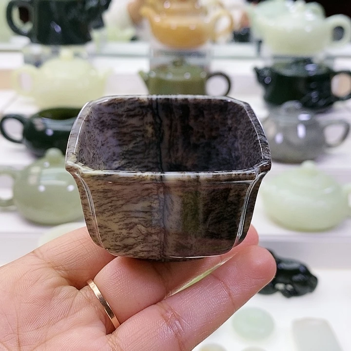 未镶嵌和田玉挂件杯子