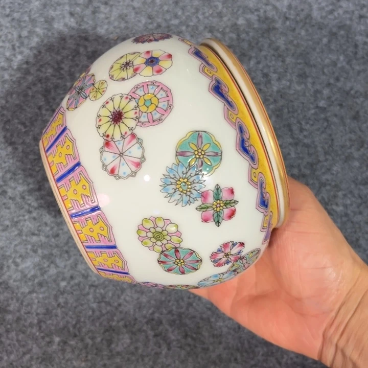 尔*源思陶瓷有限公司