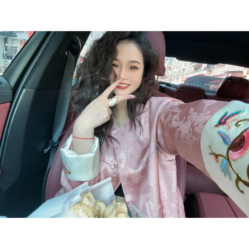 【伯虎说222】粉——2025新款新中式气质百搭刺绣外套