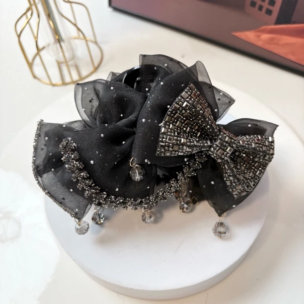 泊瑞雅原创设计蝴蝶结满钻抓夹后脑勺鲨鱼夹网红吊坠发夹