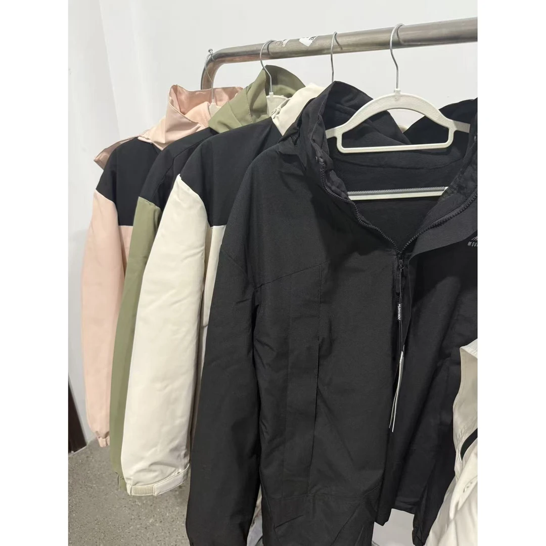 AK192201情侣上衣保暖冲锋衣三合一连帽潮流外套