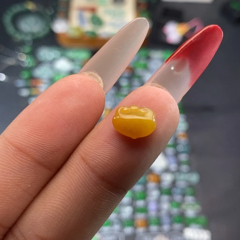 【闪购商品】翡翠挂件未镶嵌如意