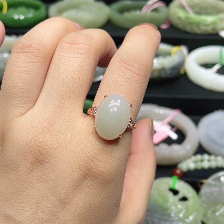 和田玉手镯62圈口 编号1贵妃镯未镶嵌