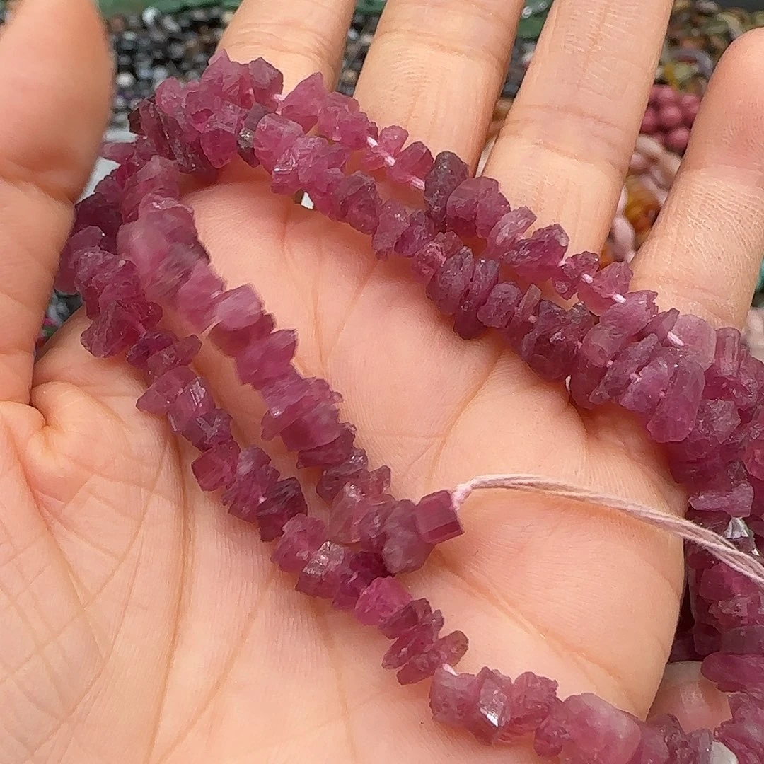 玛瑙/玉髓合金珠宝半成品粉碧玺原石6mm一条