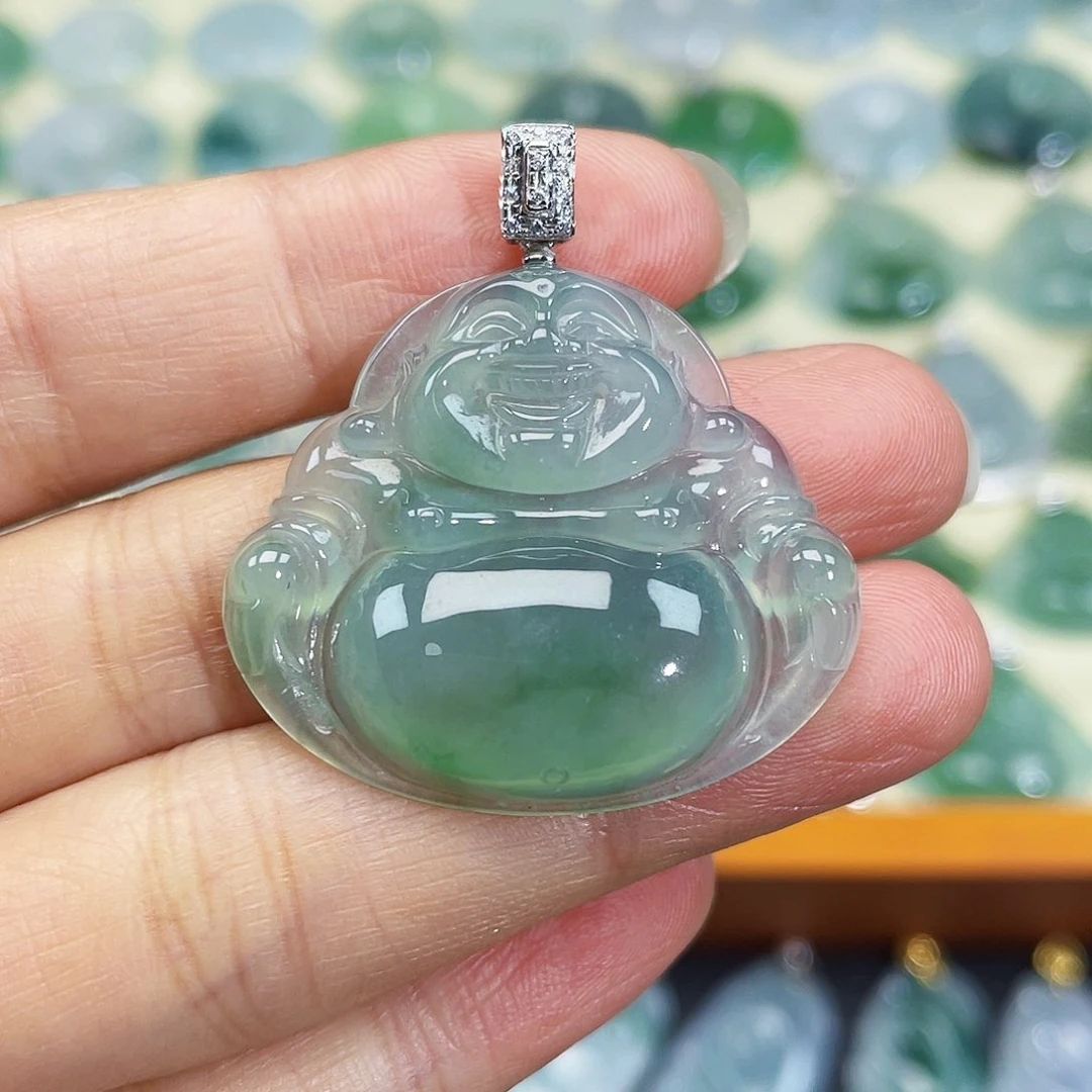 翡翠颈饰18K金镶嵌吊坠