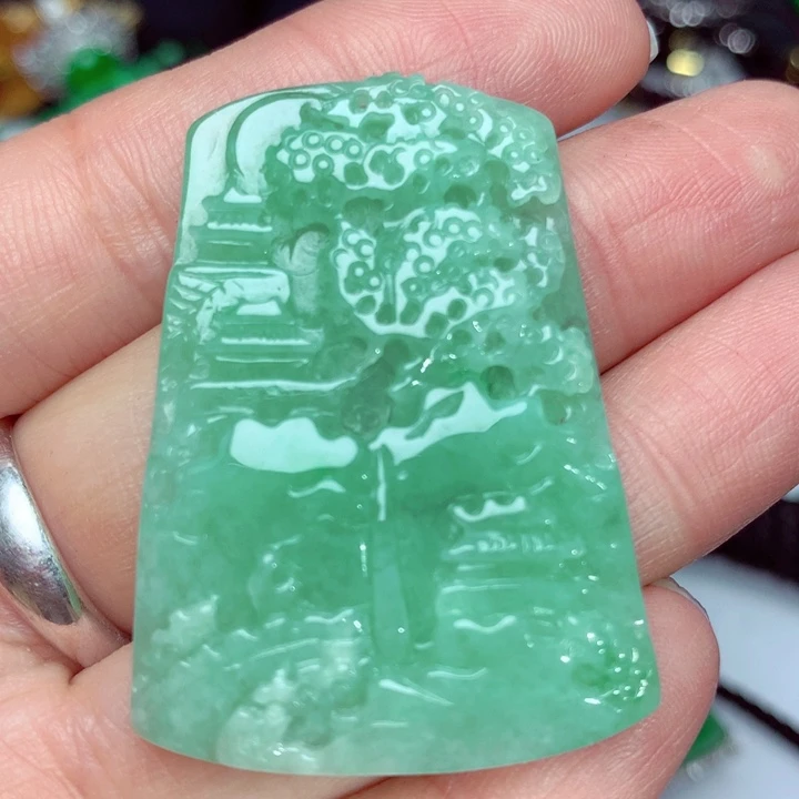 翡翠吊坠(不含链)未镶嵌