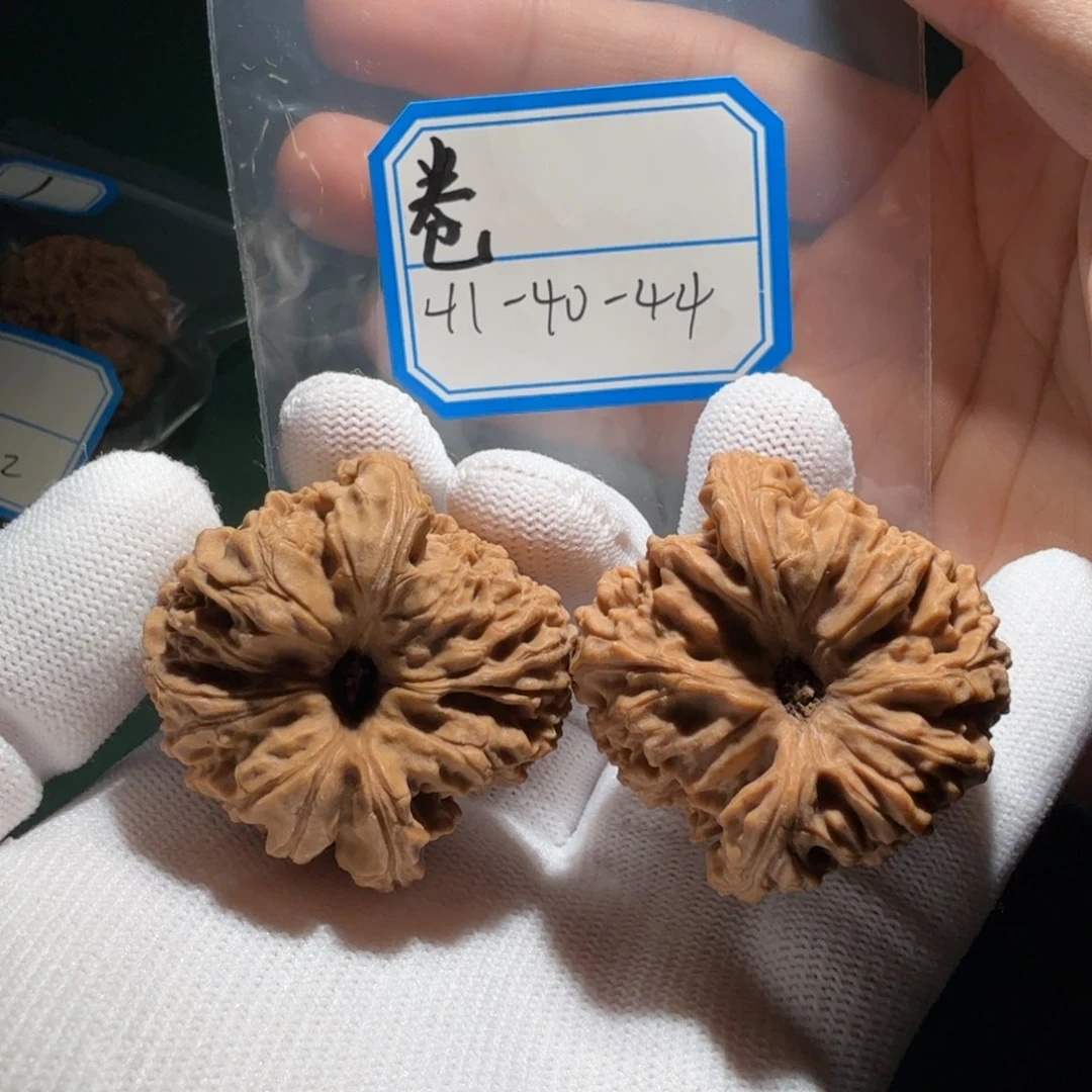 吊坠文玩核桃南疆卷边凹底拉丝高炮6