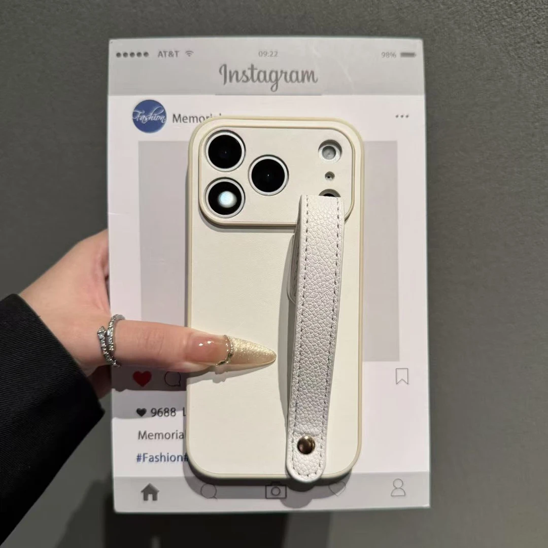 简约皮质手腕带适用于iPhone17promax手机壳苹果16防摔15高颜值14