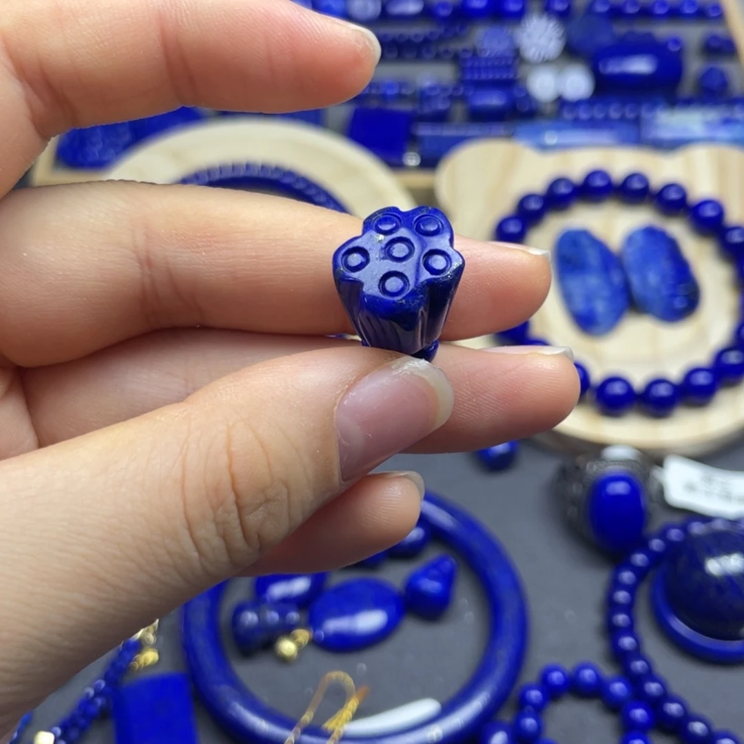 青金石未镶嵌莲蓬吊坠