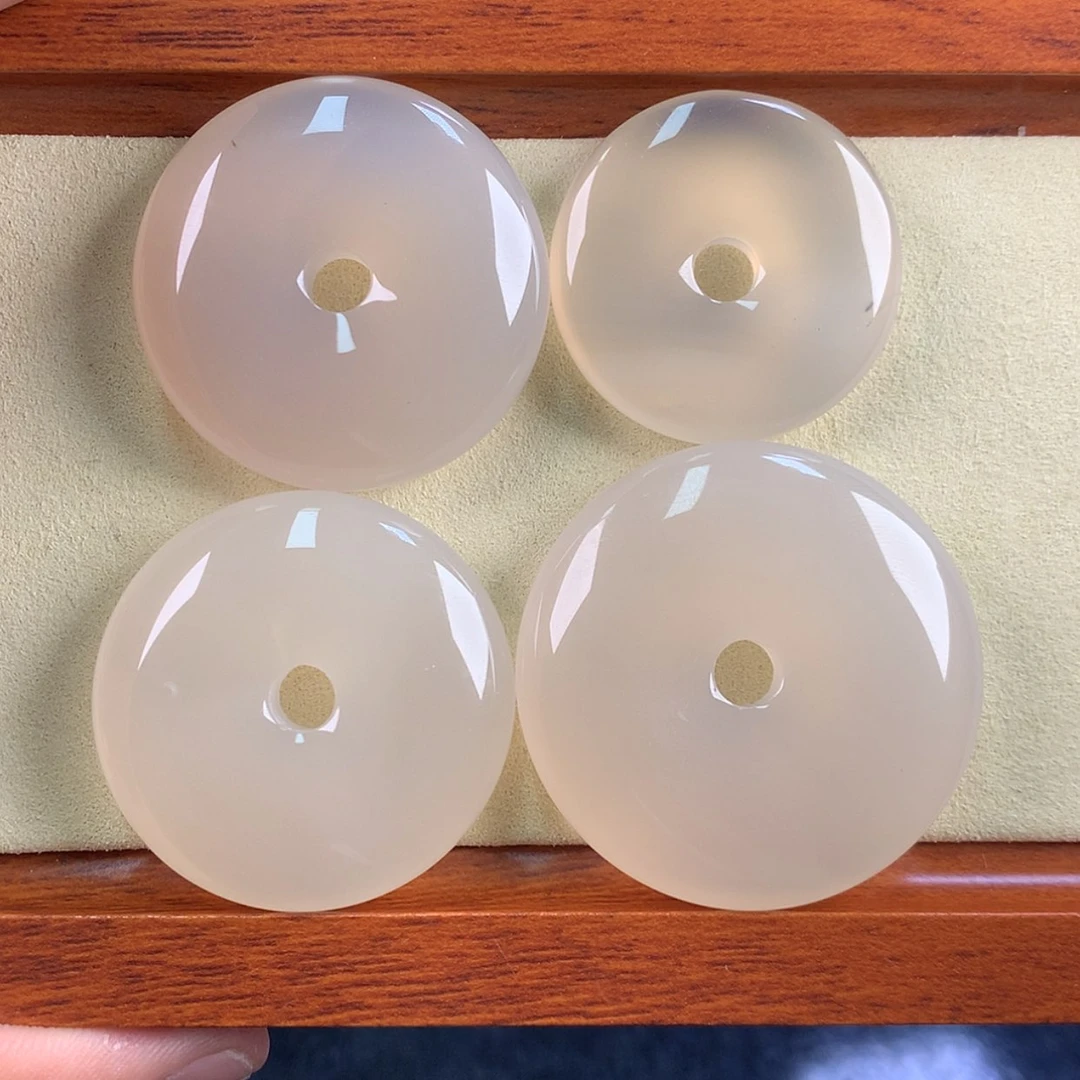 【闪购商品】硅化珊瑚（珊瑚玉）未镶嵌颈饰4号25漏15