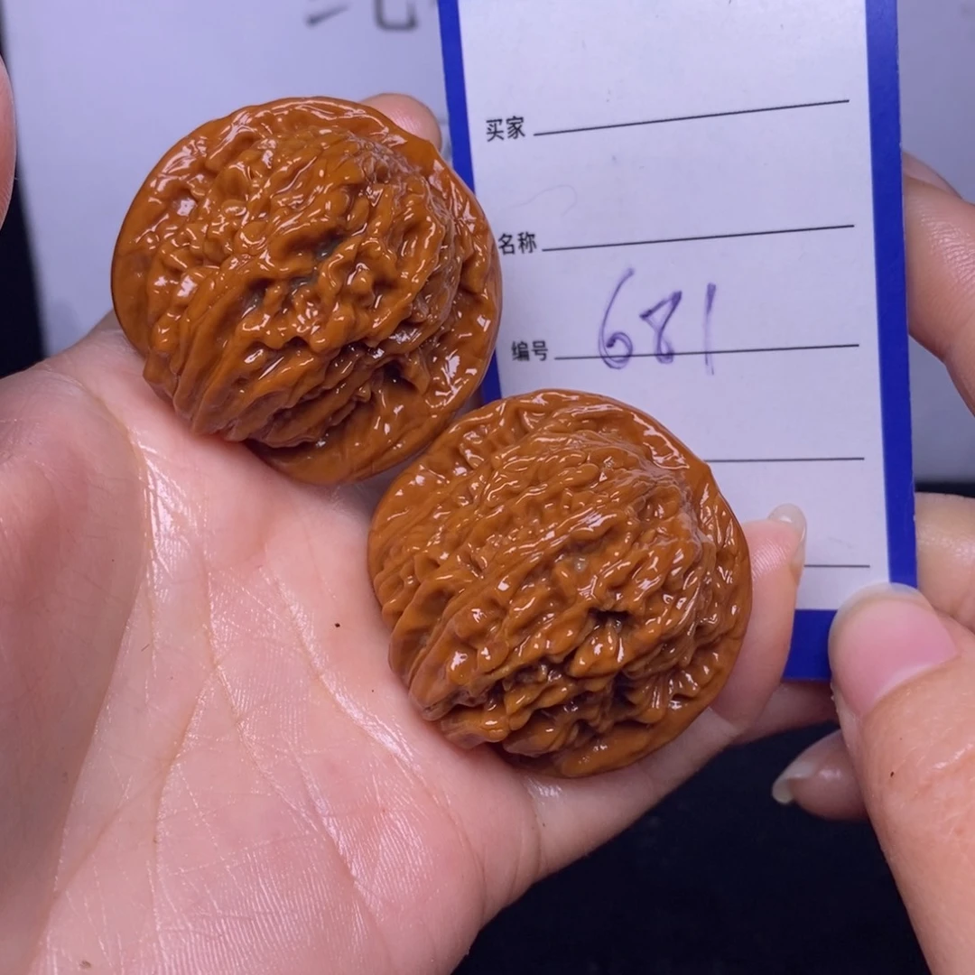 文玩核桃把件微***岗681/40.5四座楼