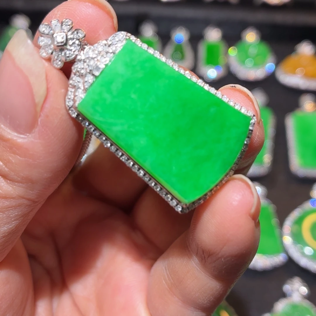 翡翠18K金镶嵌吊坠(不含链)翡翠