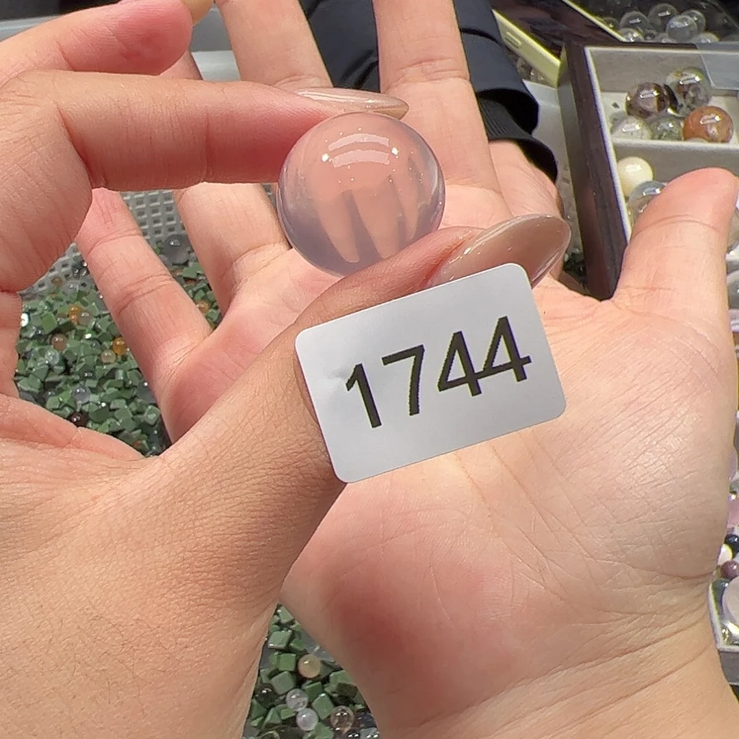 水晶未镶嵌大型摆件（非配饰）