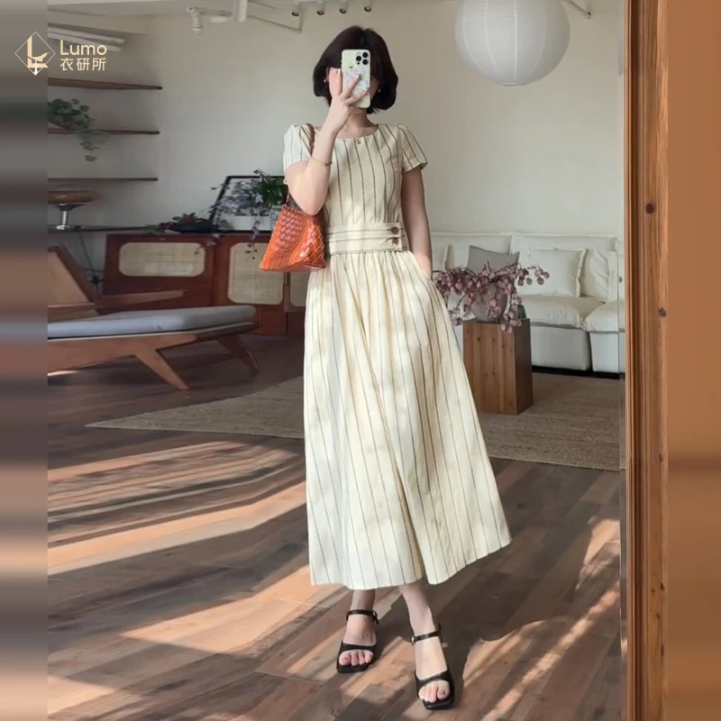 大码法式优雅复古条纹短袖连衣裙女收腰显瘦气质长裙子