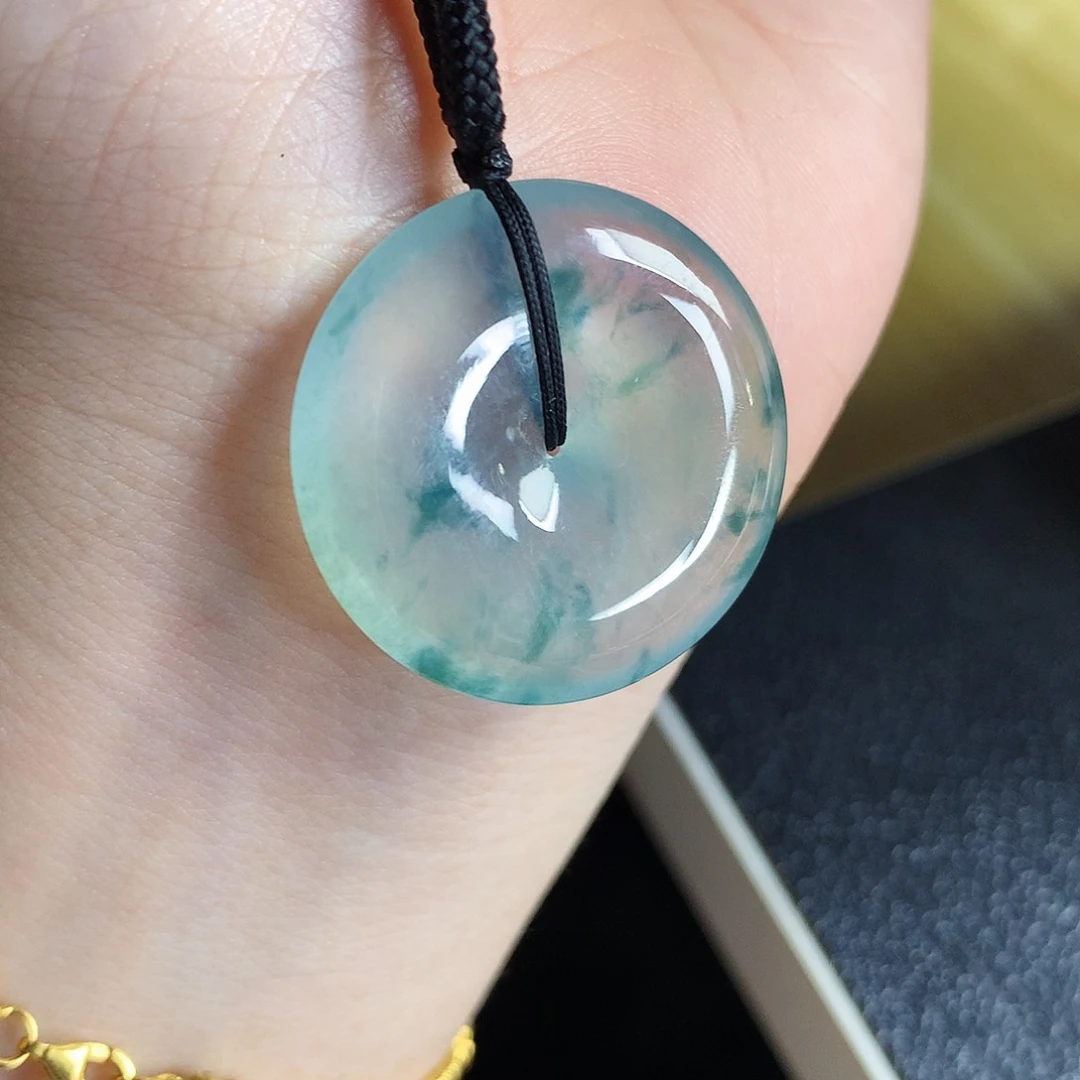 吊坠(不含链)未镶嵌翡翠平安扣