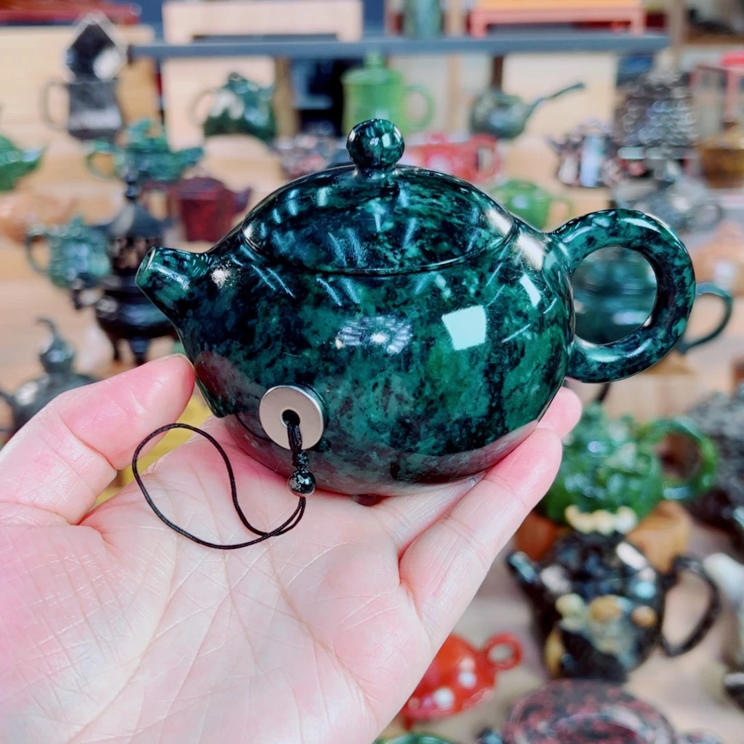 在***哥天然石材手工雕刻