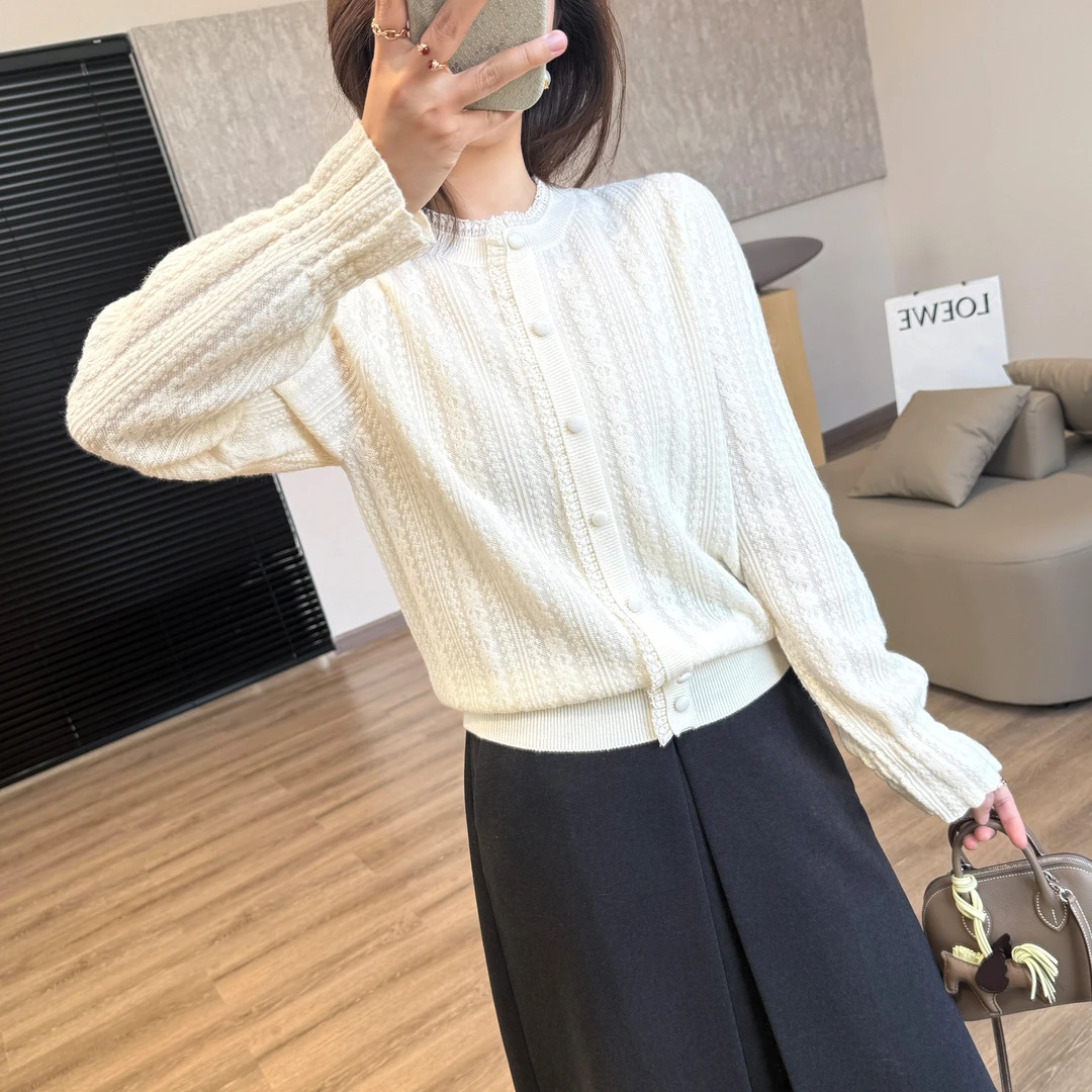 靓小靓冬季唯美内搭羊毛欧根纱花边针织衫 蕾丝浮雕针高品质打底