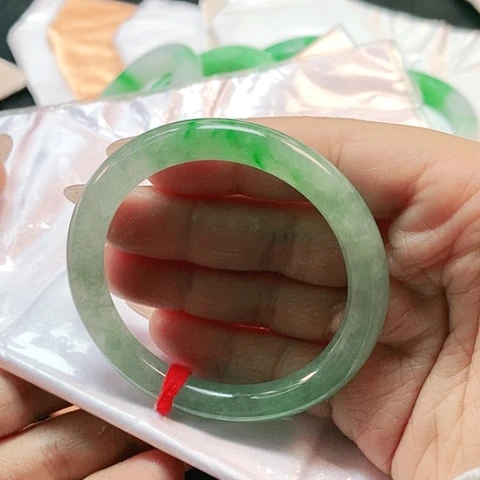 未镶嵌手镯翡翠2586