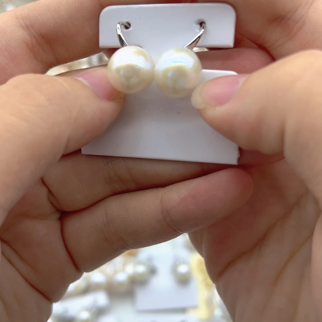 颈饰未镶嵌淡水珍珠