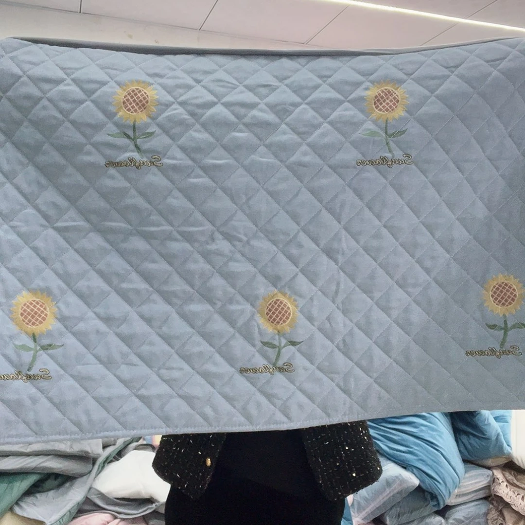 雪尼尔啦咯啦咯啦咯啦咯啦