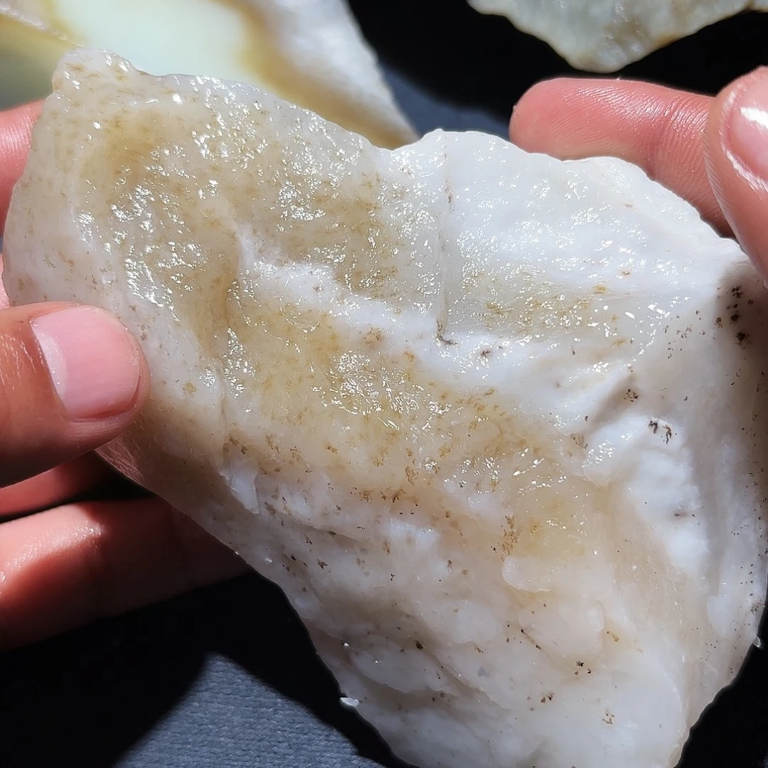 和田玉未镶嵌珠宝奇石