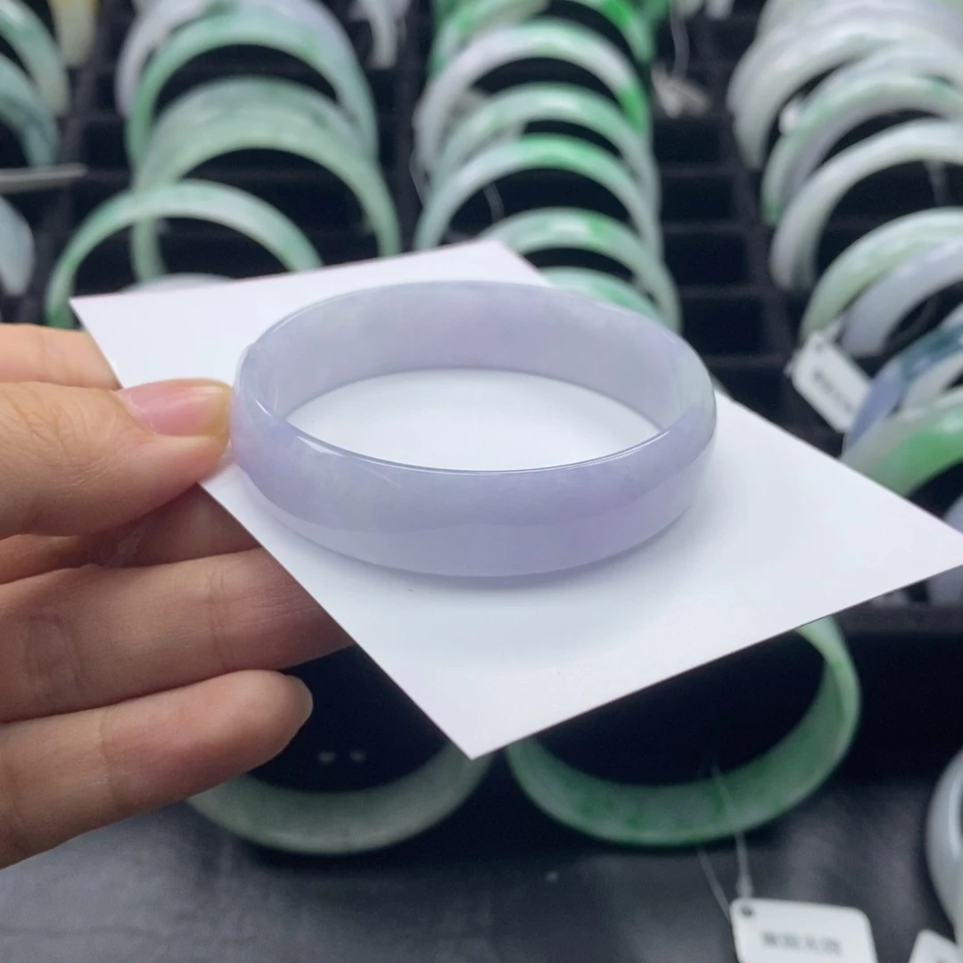 翡翠手镯未镶嵌公主