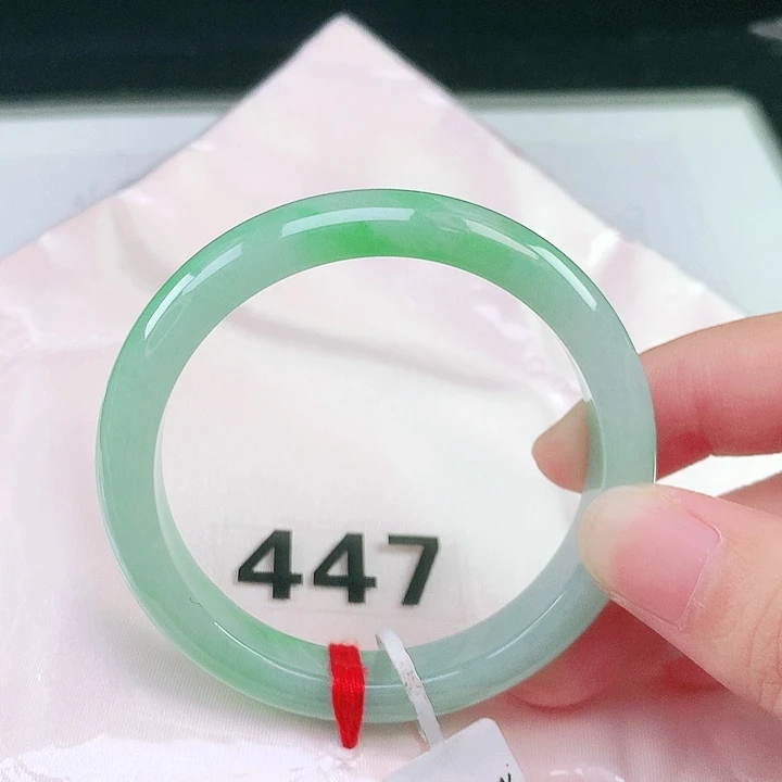 翡翠未镶嵌手镯52