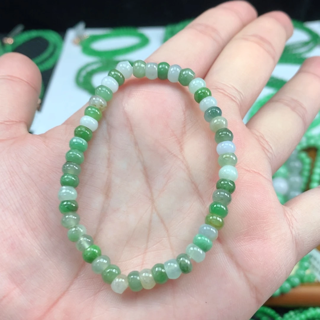 翡翠手链未镶嵌翡翠