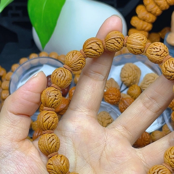 凡***心吊坠桃核龙纹桃核