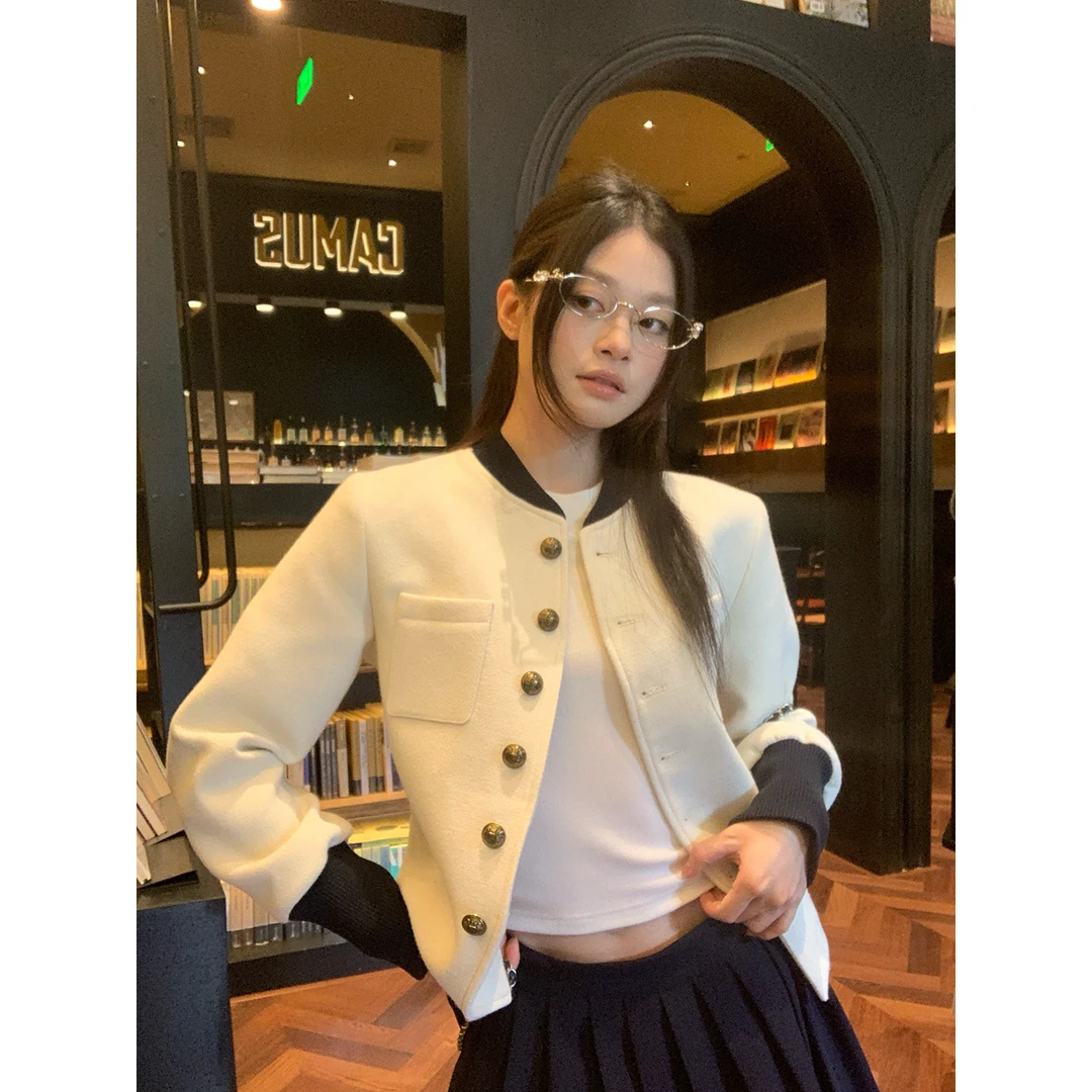 韩系复古白色小香风外套女秋季2025年新款韩系巨好看高级感上衣