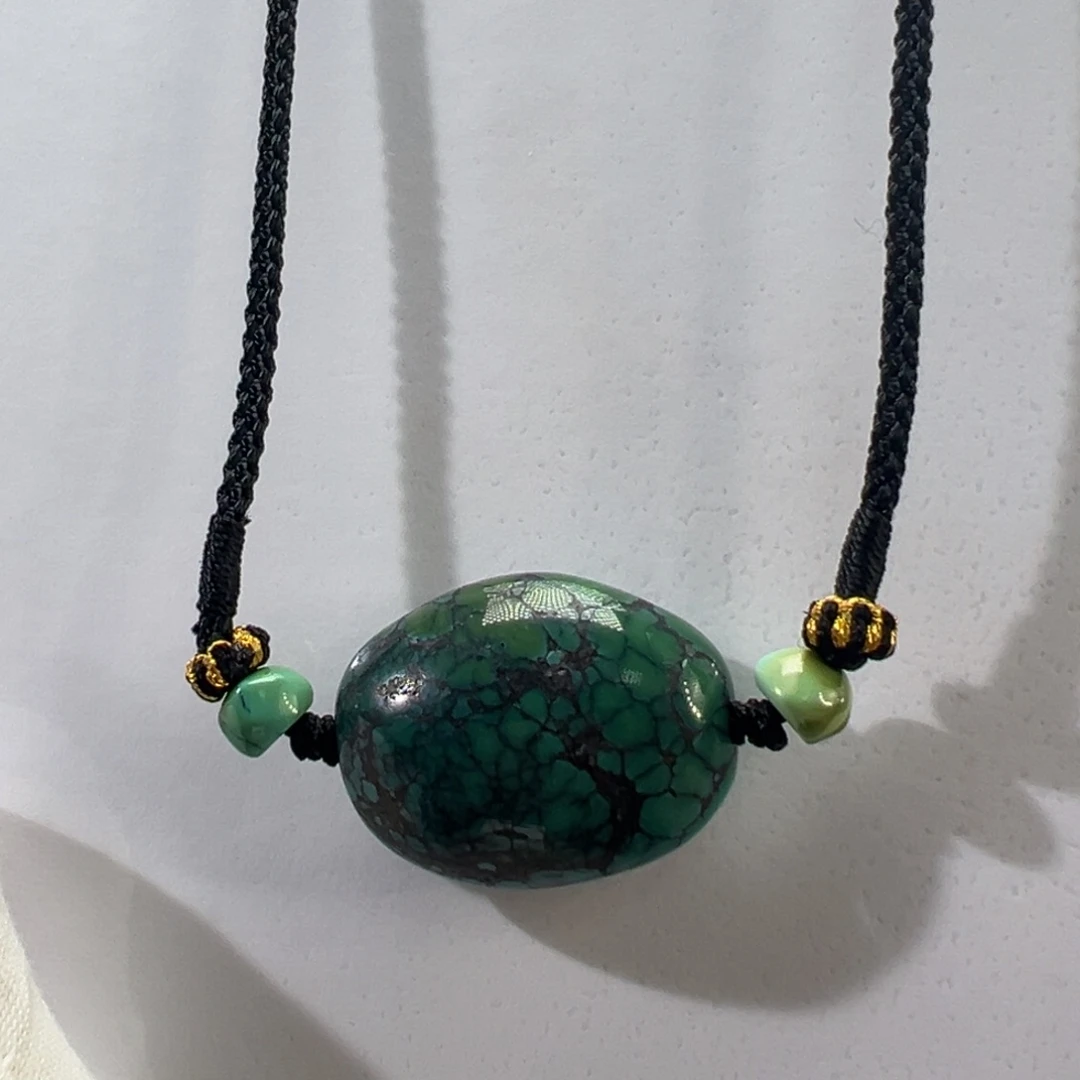 绿松石未镶嵌挂件