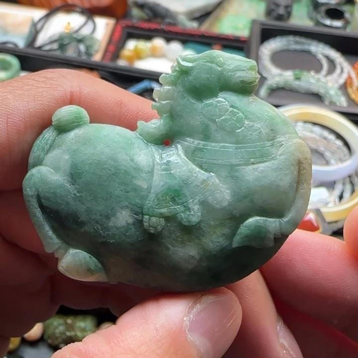 翡翠未镶嵌颈饰特色唐马挂件