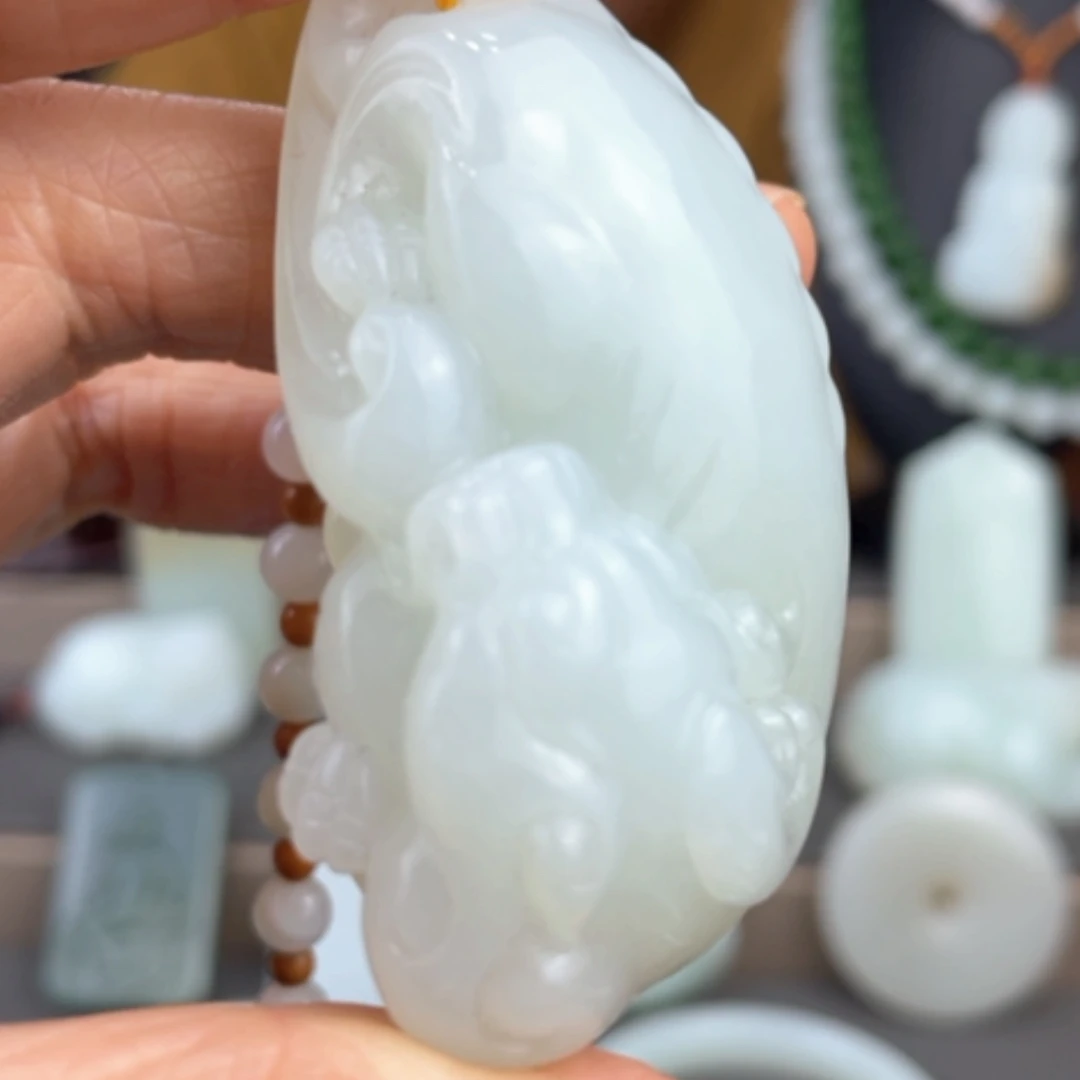 【闪购商品】颈饰未镶嵌和田玉