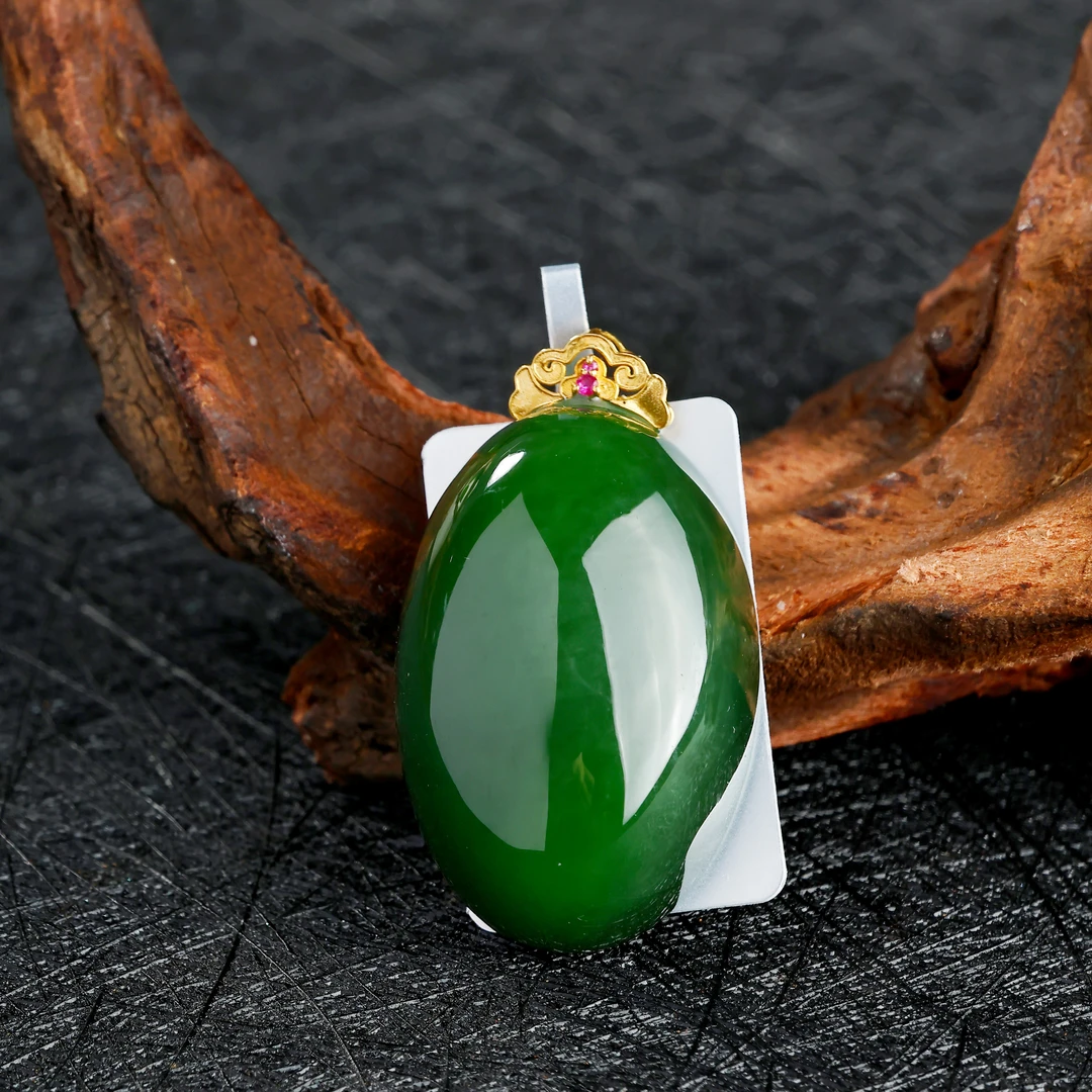 KJ-A1D2938和田玉碧玉18K蛋面吊坠气质多样性发1件(约29*20*13mm）