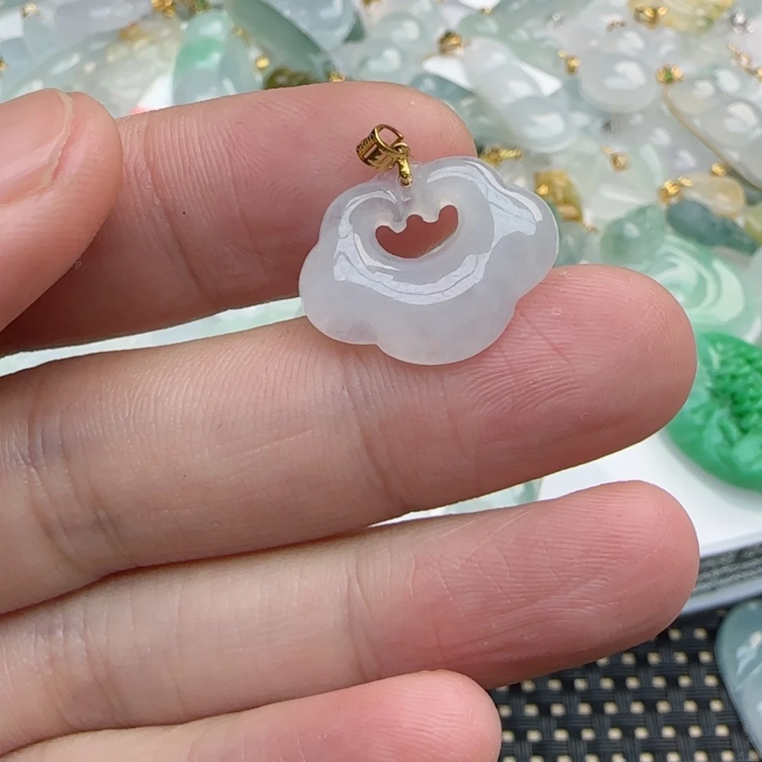 【闪购商品】翡翠吊坠(不含链)18K金镶嵌小锁