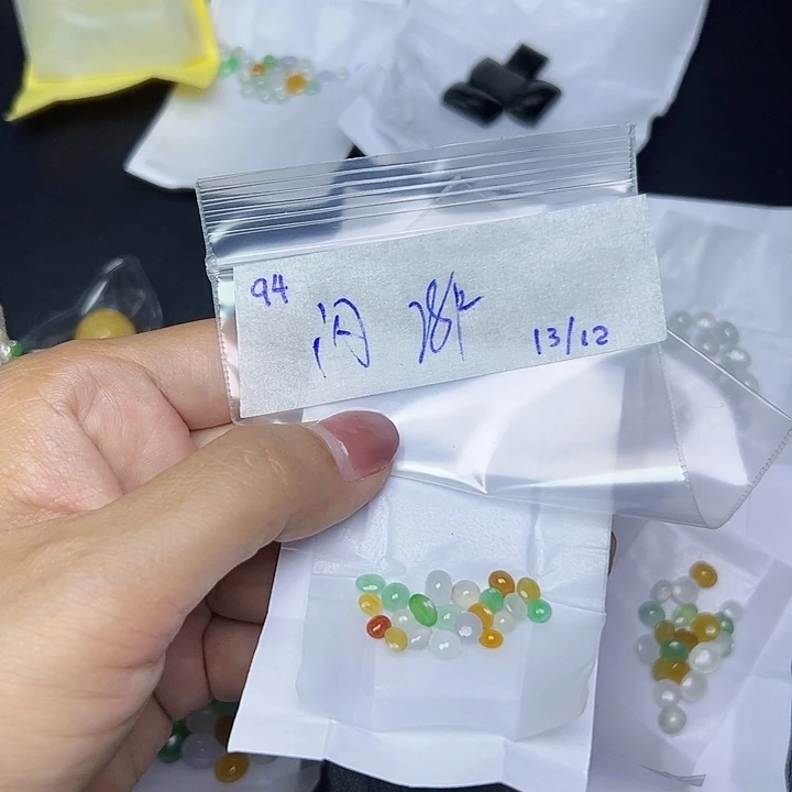 未镶嵌定制翡翠不