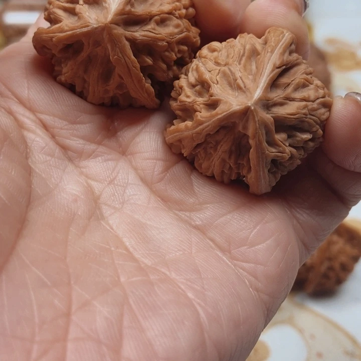 文玩核桃吊坠文山三棱