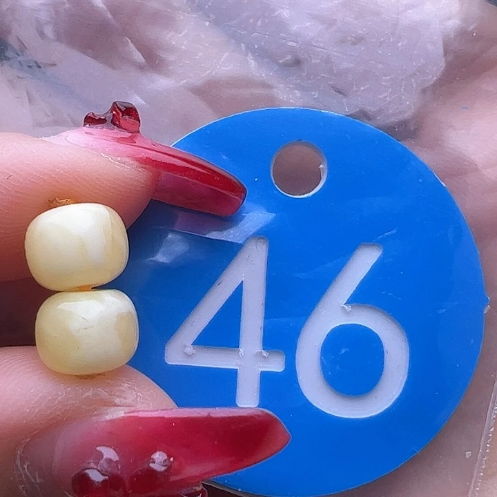 蜜蜡裸石未镶嵌7.5mm 浓蜡 老型