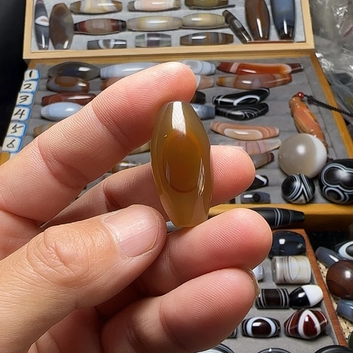 玛瑙/玉髓未镶嵌吊坠(不含链)