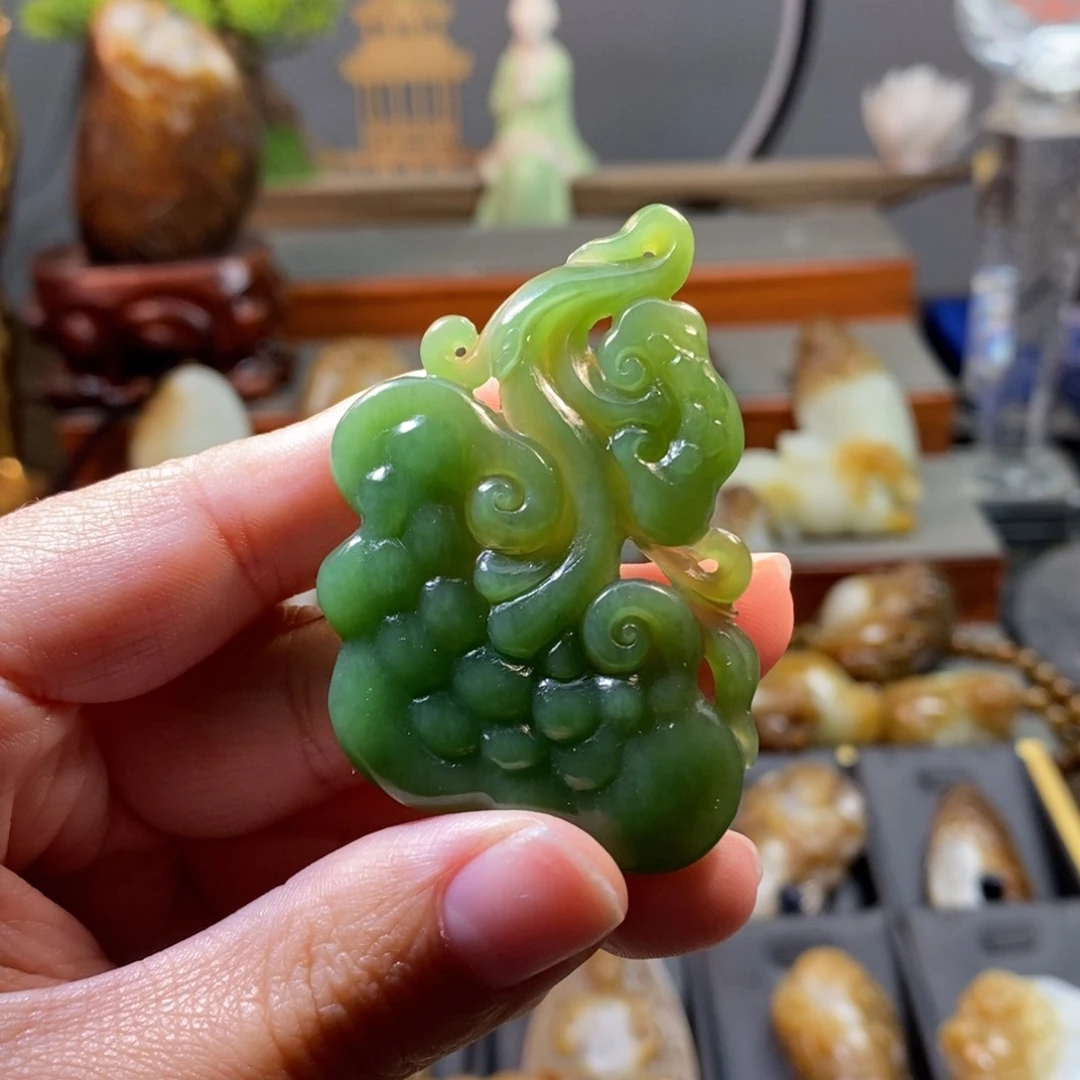 和田玉（碧玉）颈饰未镶嵌