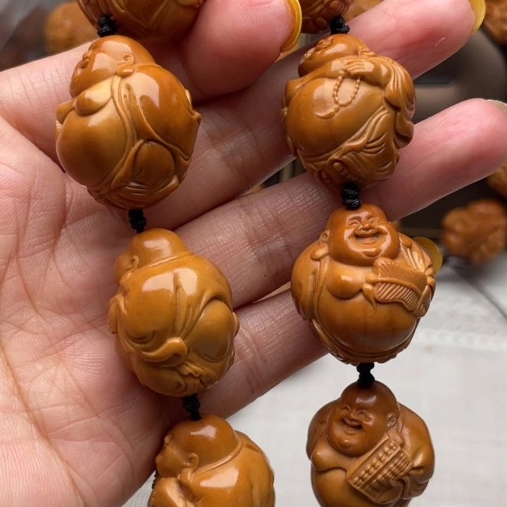 海***川吊坠橄榄核雕刻雕刻艺术