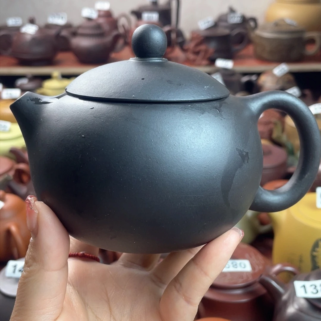 宜兴紫砂壶微瑕疵