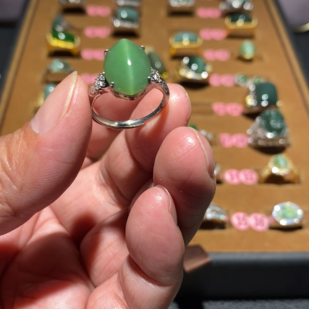 T***1和田玉未镶嵌戒指